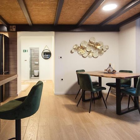 Apartment Josip พูลา ภายนอก รูปภาพ