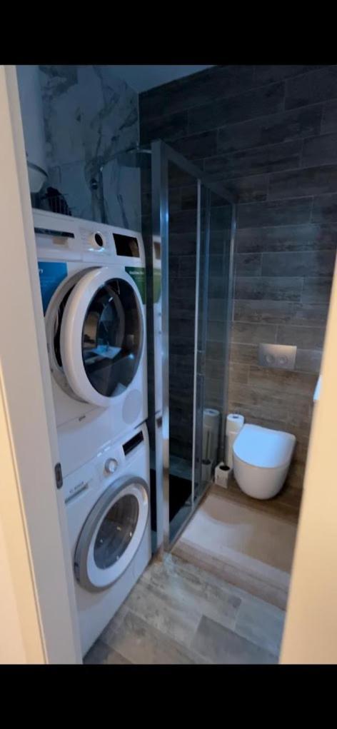 Apartment Josip พูลา ภายนอก รูปภาพ